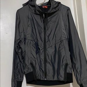 NIKE WINDBREAKER - MEDIUM